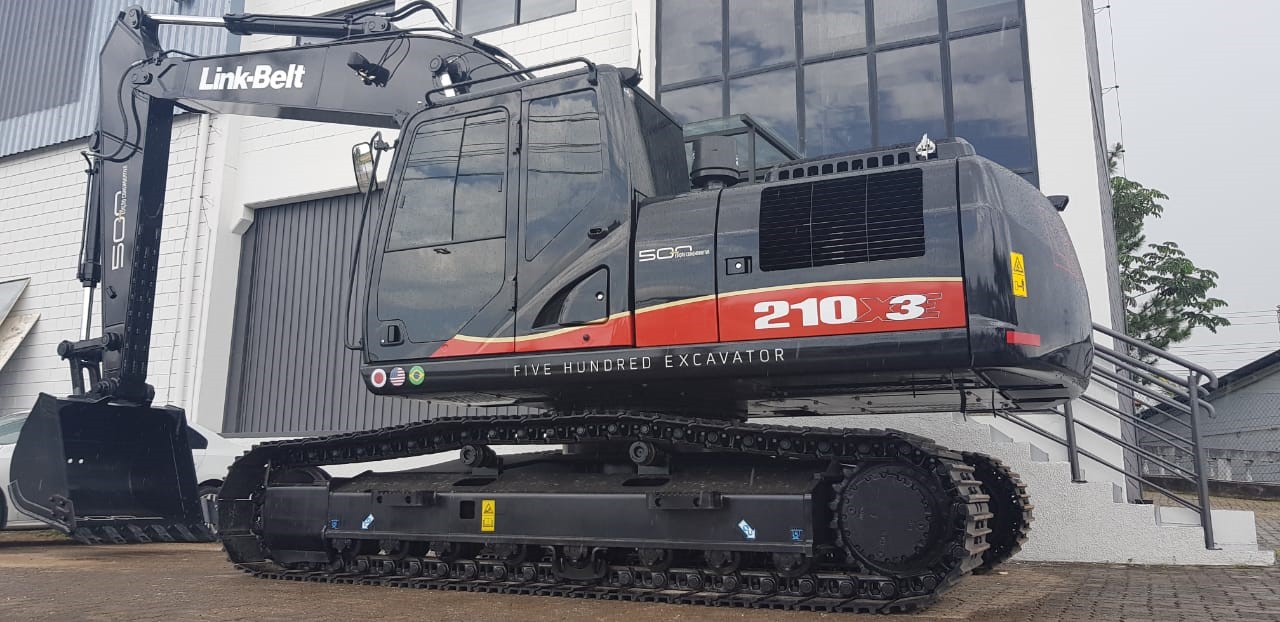 Link-Belt comemora a venda de 500 escavadeiras no Brasil